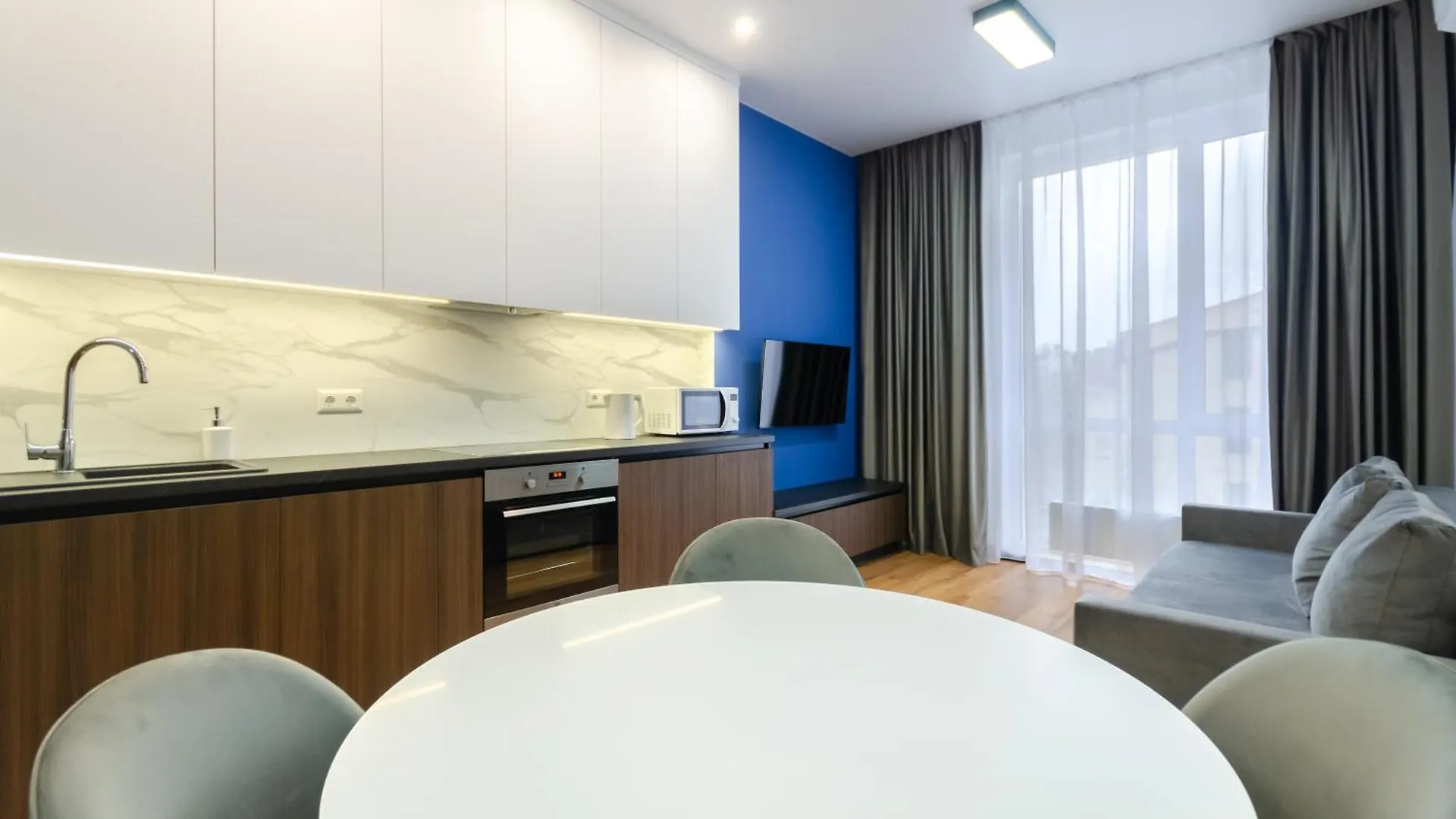 קייב Petrovdom Apartments 03-160 In Rc Yaroslaviv Grad, Bulvarno-Kudriavska 17 0*,