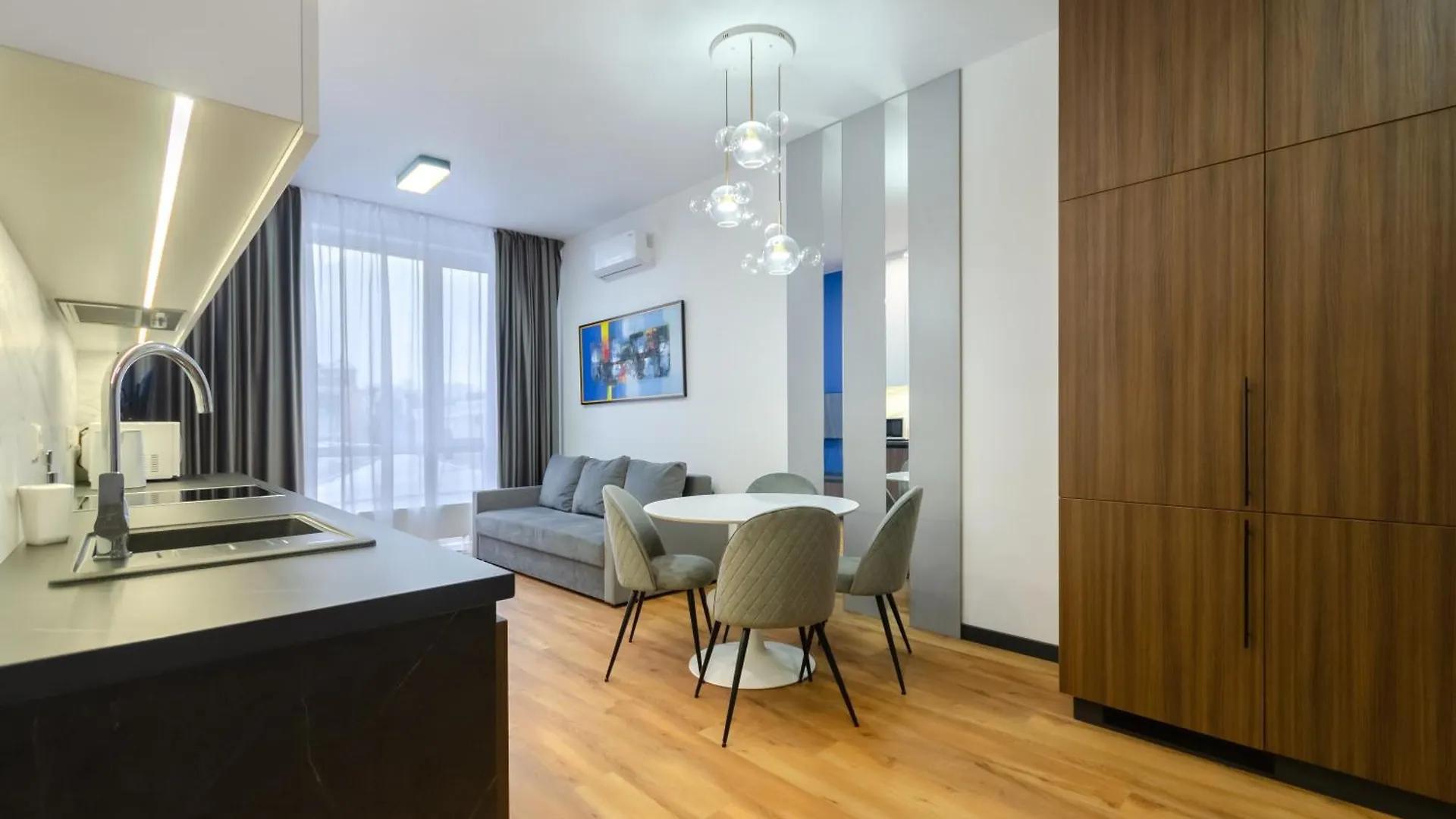 Petrovdom Apartments 03-160 In Rc Yaroslaviv Grad, Bulvarno-Kudriavska 17 Kyjev